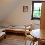 Pensiony A V Kempu Indiana *