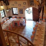 Guest house Pensiony A V Kempu Indiana