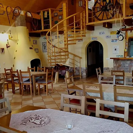 Pensiony A V Kempu Indiana Guest house Edrovice