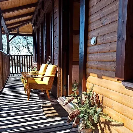 Guest house Pensiony A V Kempu Indiana