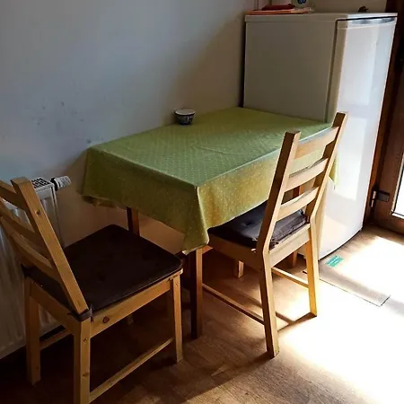 Pensiony A V Kempu Indiana *