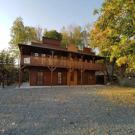 Pensiony A V Kempu Indiana بيت ضيافة Edrovice